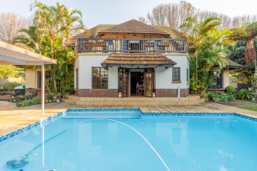 6 Bedroom Property for Sale in Kloof KwaZulu-Natal