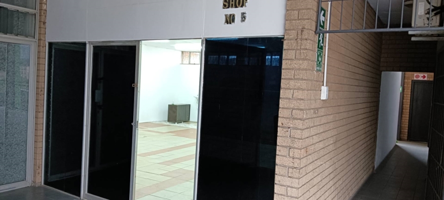 To Let commercial Property for Rent in Phoenix KwaZulu-Natal