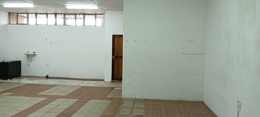 To Let commercial Property for Rent in Phoenix KwaZulu-Natal