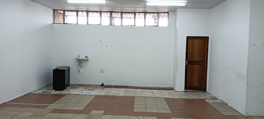 To Let commercial Property for Rent in Phoenix KwaZulu-Natal