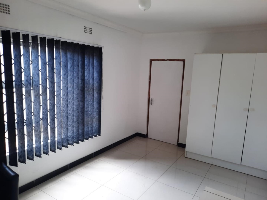 To Let 1 Bedroom Property for Rent in Birdswood KwaZulu-Natal