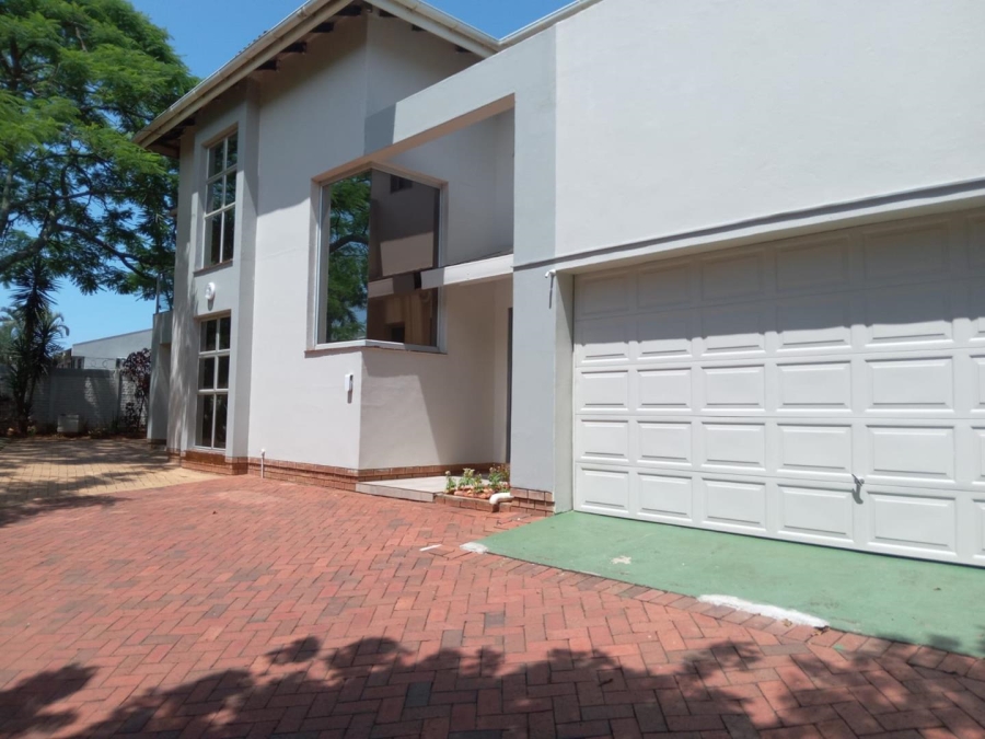 To Let 4 Bedroom Property for Rent in Sunningdale KwaZulu-Natal