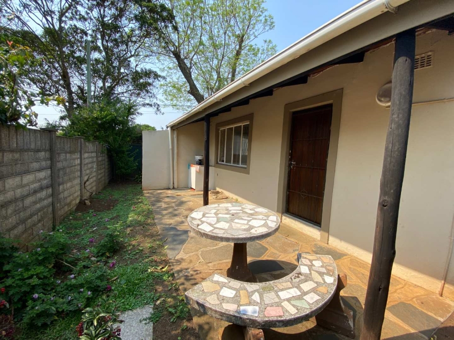 To Let 1 Bedroom Property for Rent in Hillcrest KwaZulu-Natal