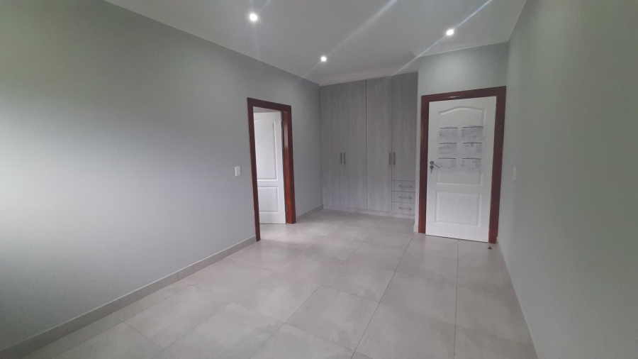 To Let 3 Bedroom Property for Rent in Salt Rock KwaZulu-Natal