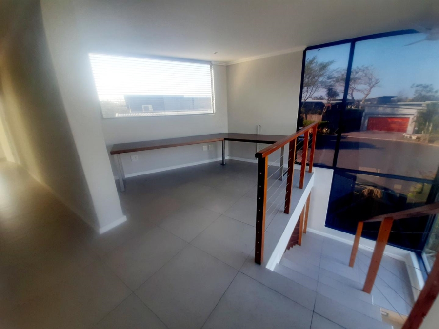 To Let 3 Bedroom Property for Rent in Palm Lakes Estate KwaZulu-Natal