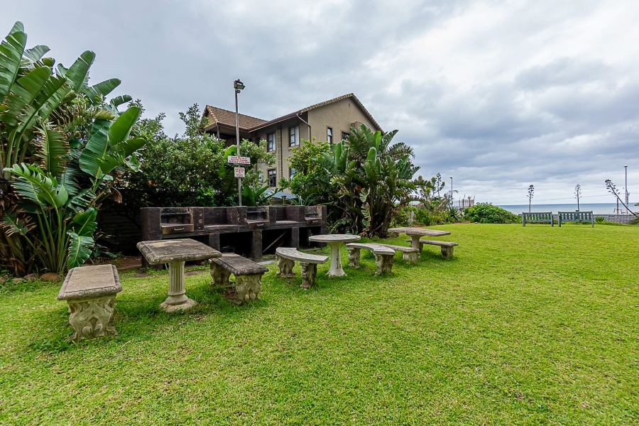 2 Bedroom Property for Sale in Amanzimtoti KwaZulu-Natal