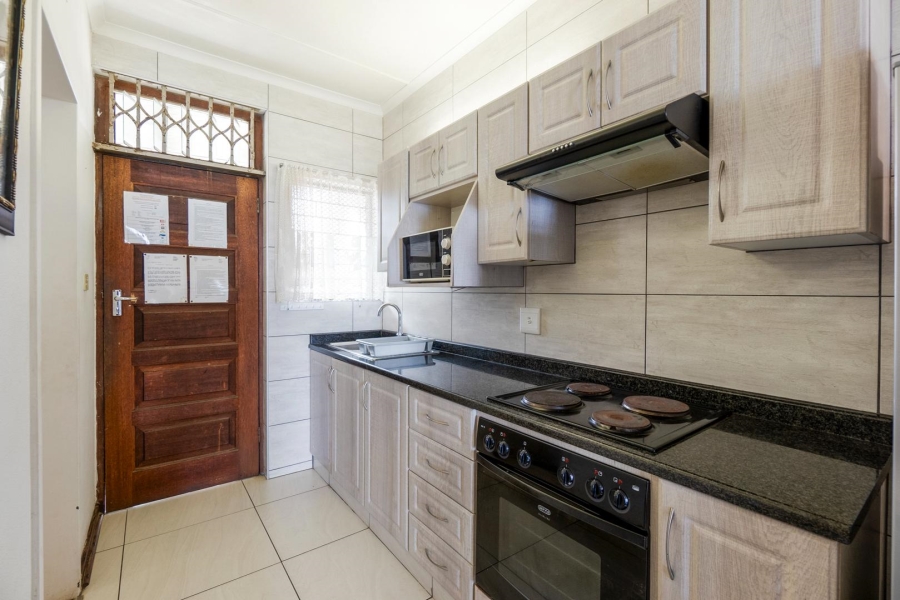 1 Bedroom Property for Sale in Amanzimtoti KwaZulu-Natal