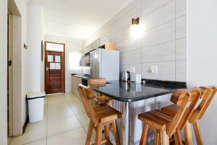 1 Bedroom Property for Sale in Amanzimtoti KwaZulu-Natal