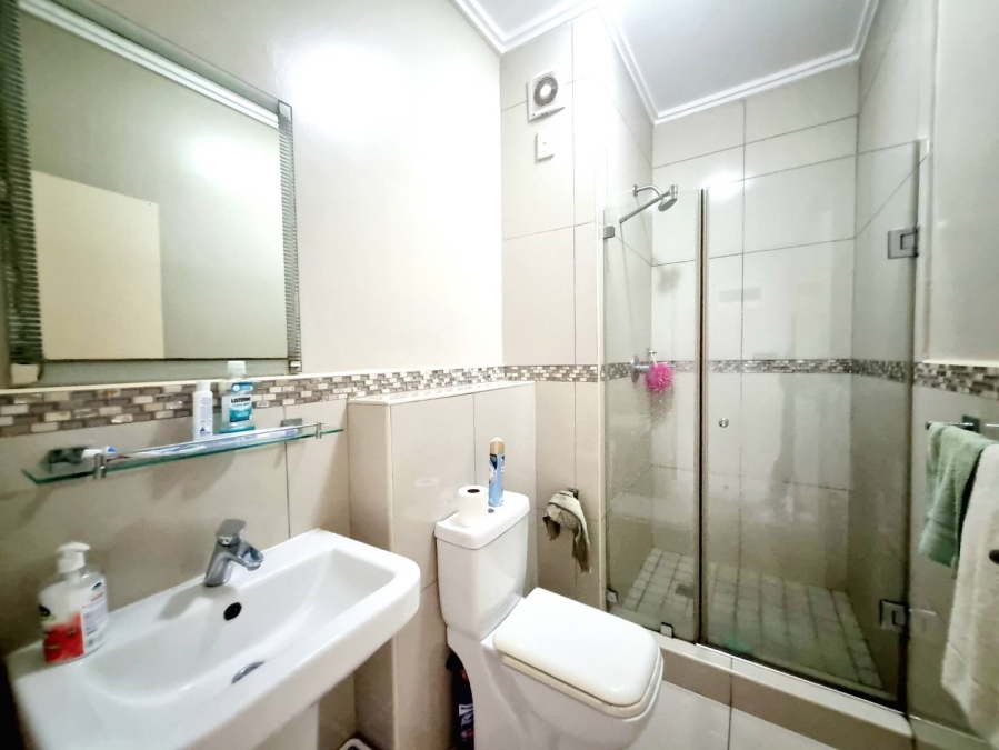 1 Bedroom Property for Sale in Umhlanga KwaZulu-Natal