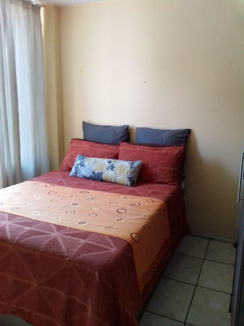 To Let 2 Bedroom Property for Rent in Windermere KwaZulu-Natal