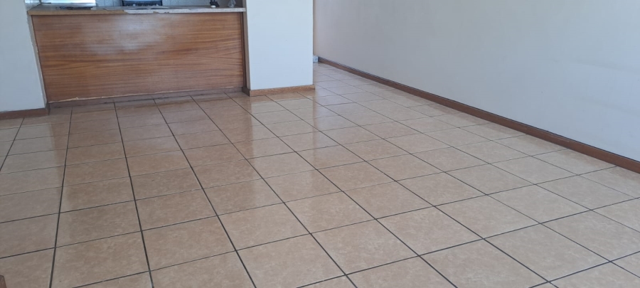 To Let 2 Bedroom Property for Rent in Empangeni Central KwaZulu-Natal