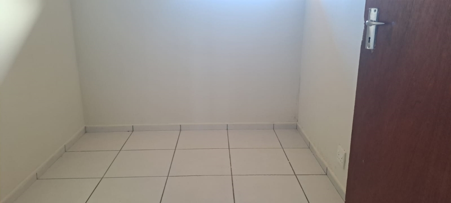 To Let 2 Bedroom Property for Rent in Empangeni Central KwaZulu-Natal