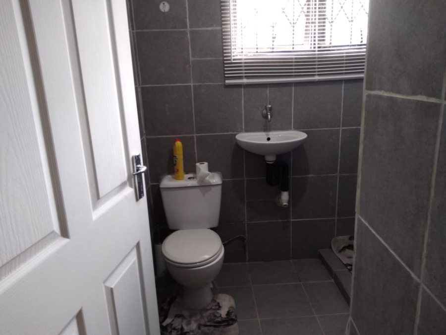 To Let 3 Bedroom Property for Rent in Esikhawini KwaZulu-Natal