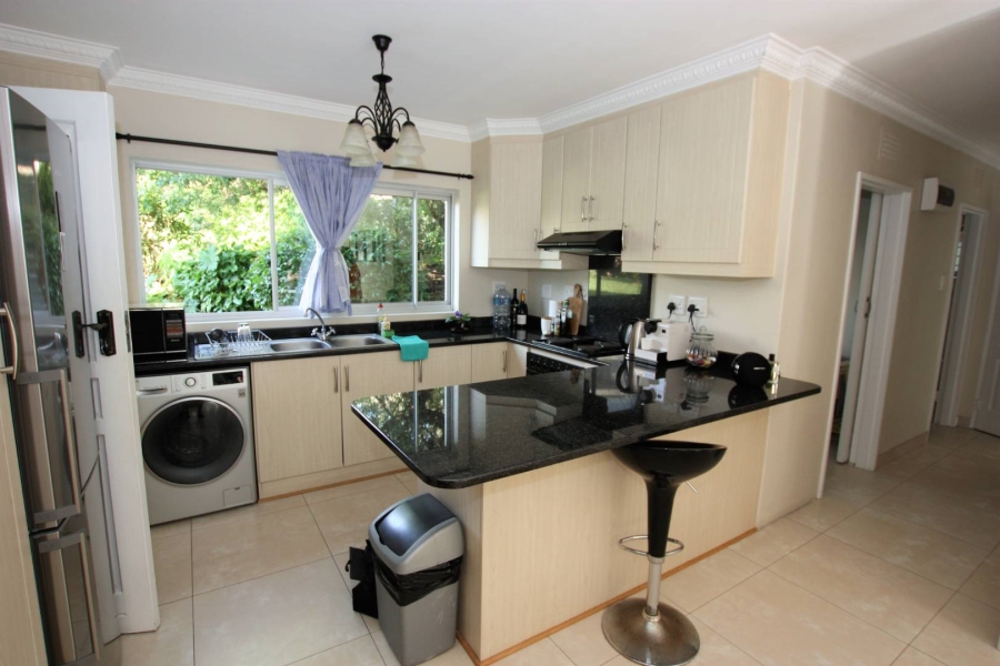 To Let 1 Bedroom Property for Rent in Umhlanga KwaZulu-Natal