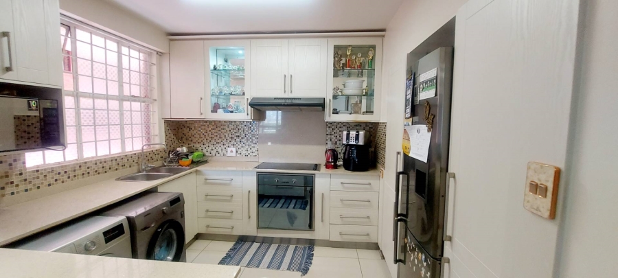 2 Bedroom Property for Sale in North Beach KwaZulu-Natal