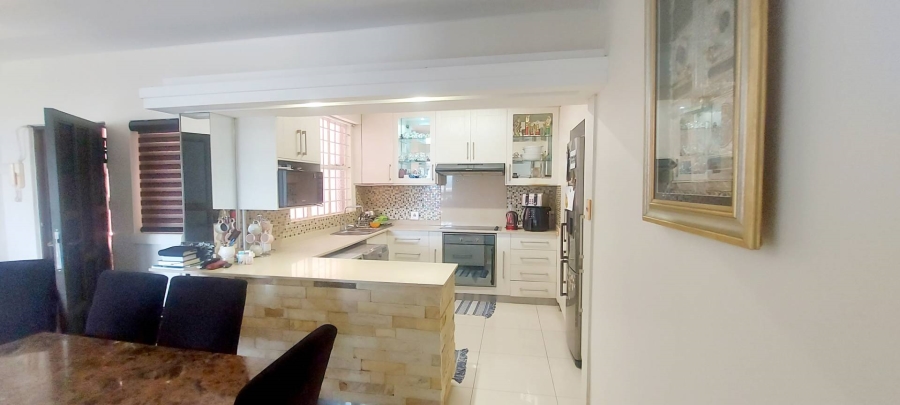 2 Bedroom Property for Sale in North Beach KwaZulu-Natal