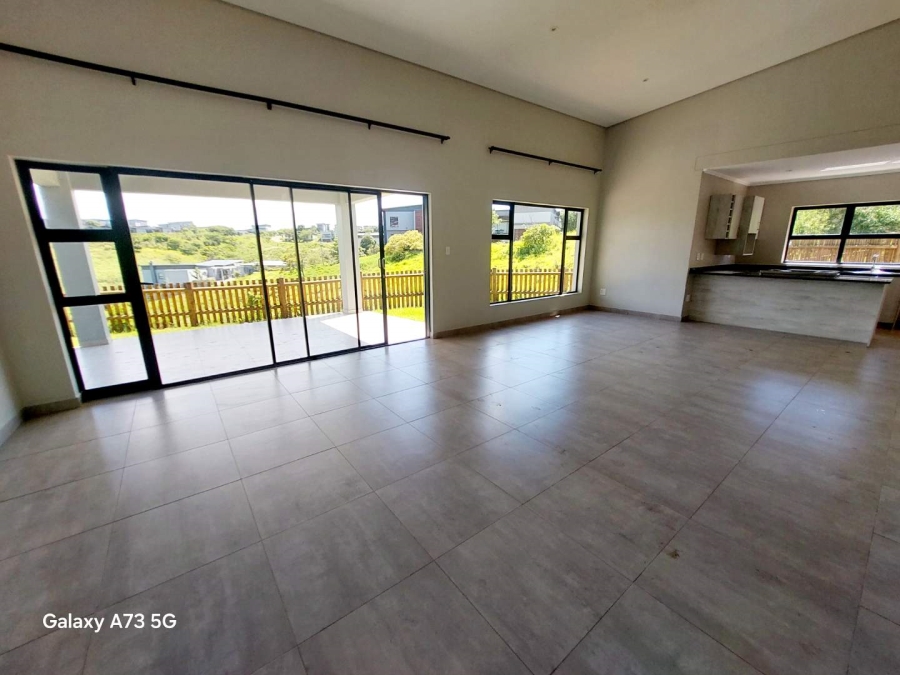 To Let 4 Bedroom Property for Rent in Palm Lakes Estate KwaZulu-Natal