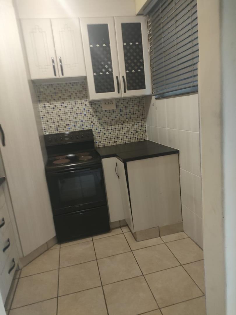 To Let 1 Bedroom Property for Rent in Empangeni Central KwaZulu-Natal