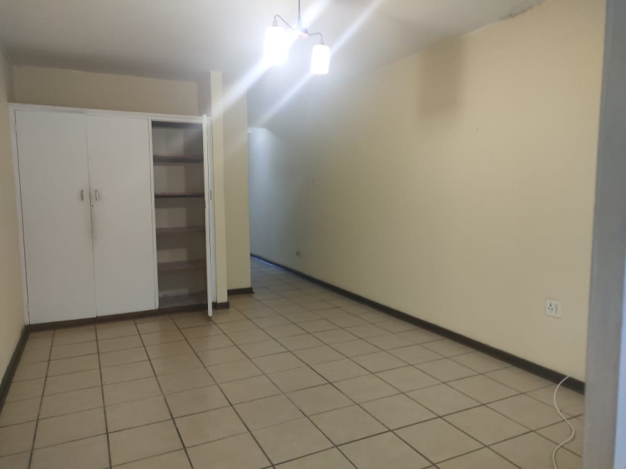 To Let 1 Bedroom Property for Rent in Empangeni Central KwaZulu-Natal