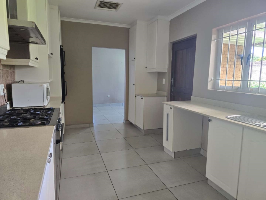 4 Bedroom Property for Sale in Queensburgh KwaZulu-Natal