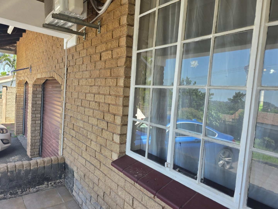 4 Bedroom Property for Sale in Queensburgh KwaZulu-Natal