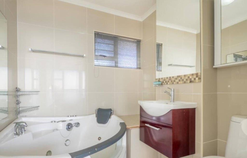 2 Bedroom Property for Sale in Warner Beach KwaZulu-Natal