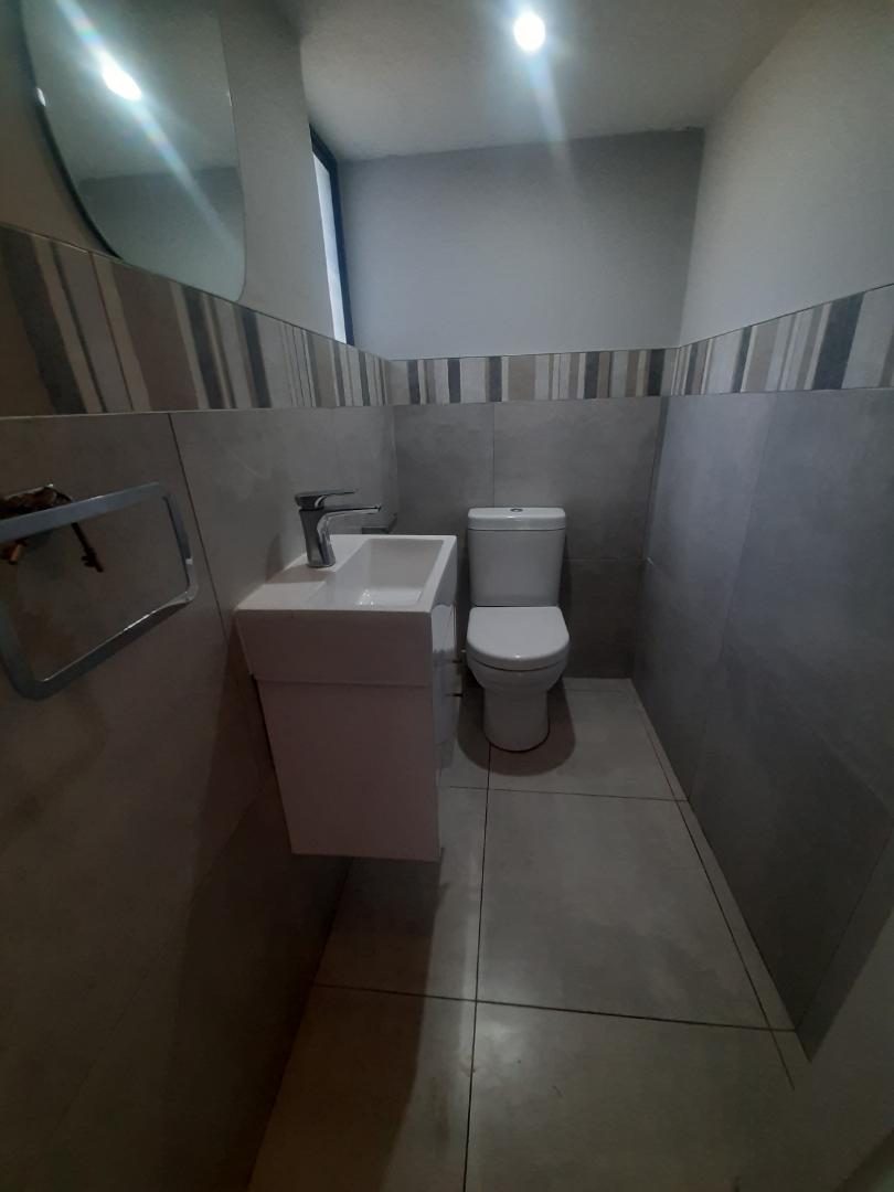 To Let 3 Bedroom Property for Rent in Salt Rock KwaZulu-Natal