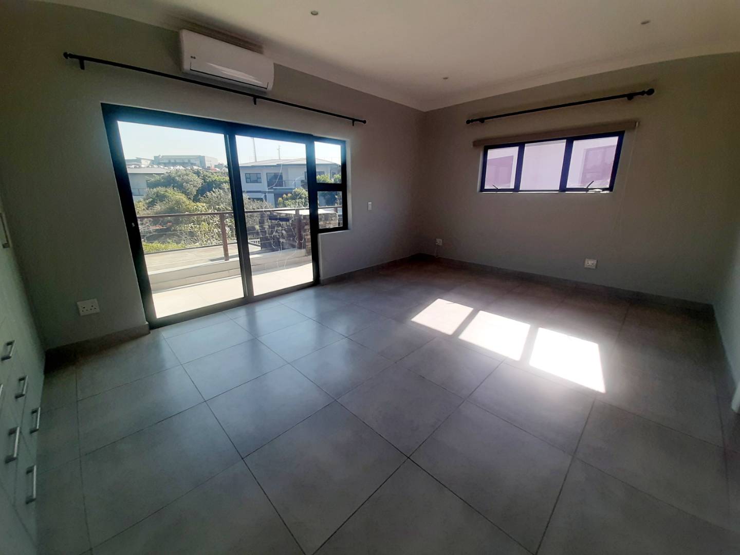 To Let 3 Bedroom Property for Rent in Salt Rock KwaZulu-Natal