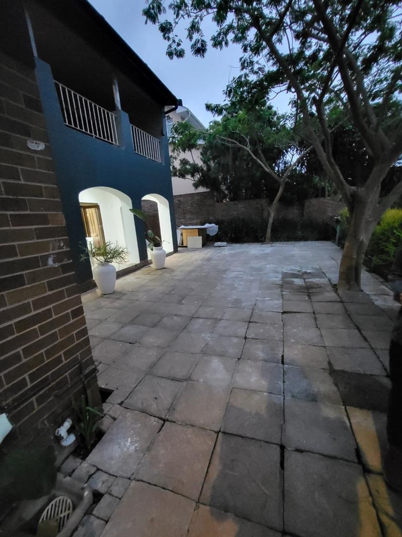 To Let 1 Bedroom Property for Rent in Glenwood KwaZulu-Natal