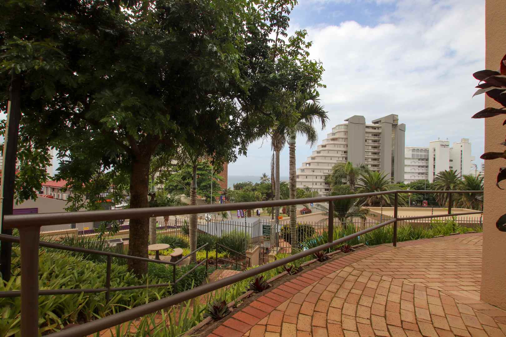 2 Bedroom Property for Sale in Umhlanga KwaZulu-Natal