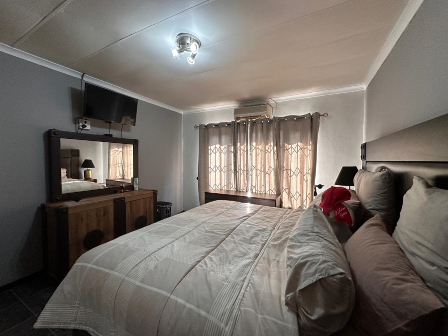 To Let 3 Bedroom Property for Rent in Malvern KwaZulu-Natal