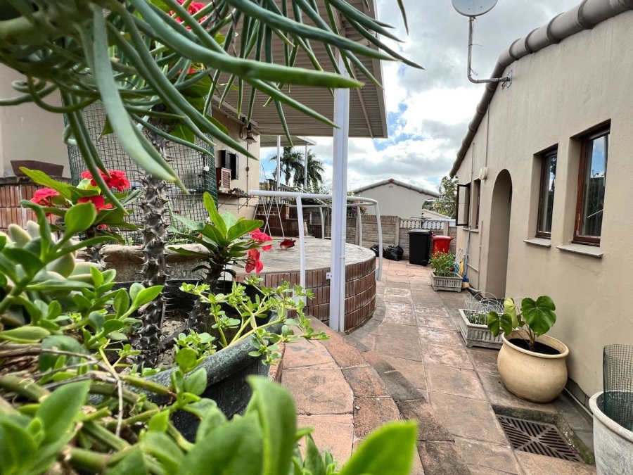 To Let 3 Bedroom Property for Rent in Malvern KwaZulu-Natal