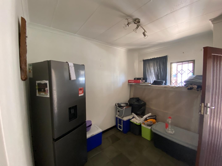 To Let 3 Bedroom Property for Rent in Malvern KwaZulu-Natal