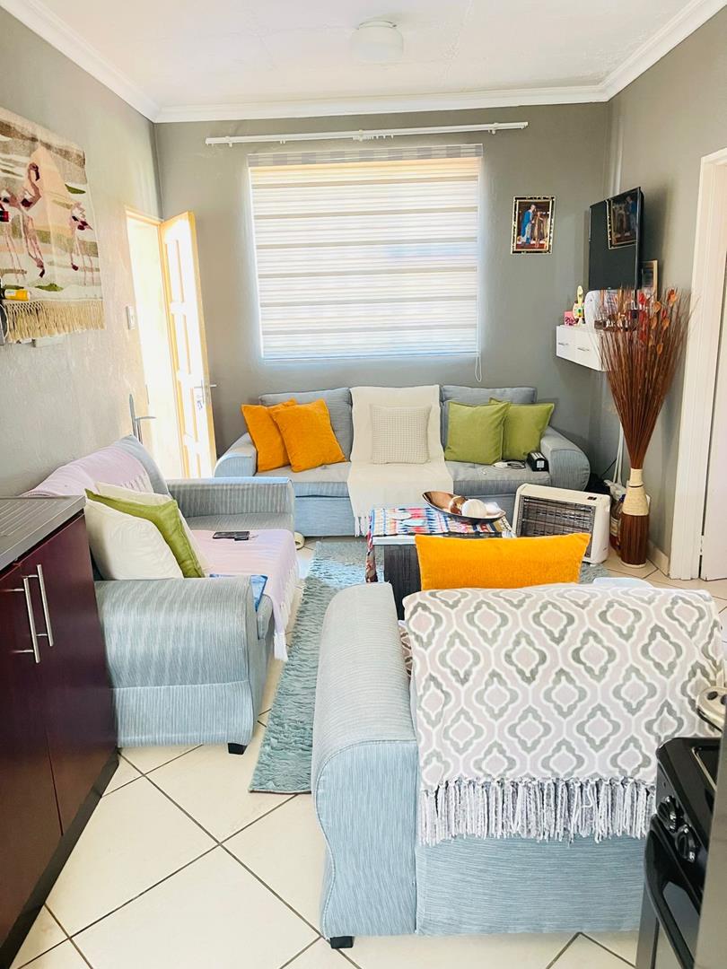 2 Bedroom Property for Sale in Madadeni KwaZulu-Natal