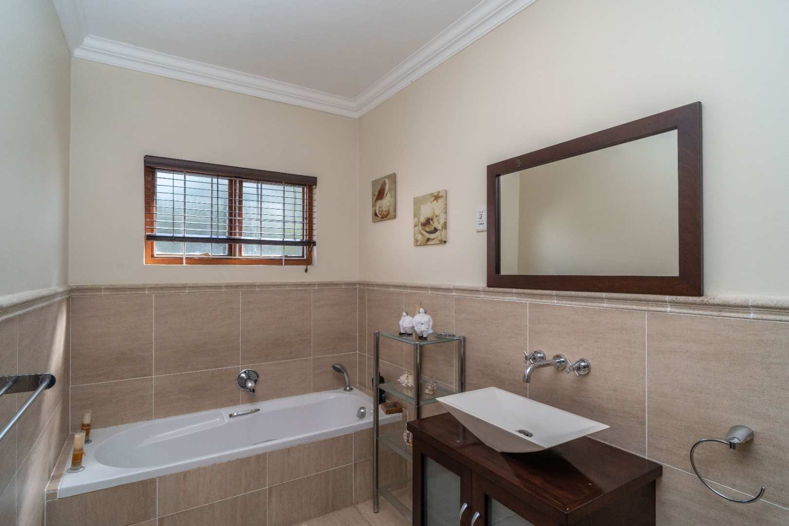 5 Bedroom Property for Sale in Herrwood Park KwaZulu-Natal