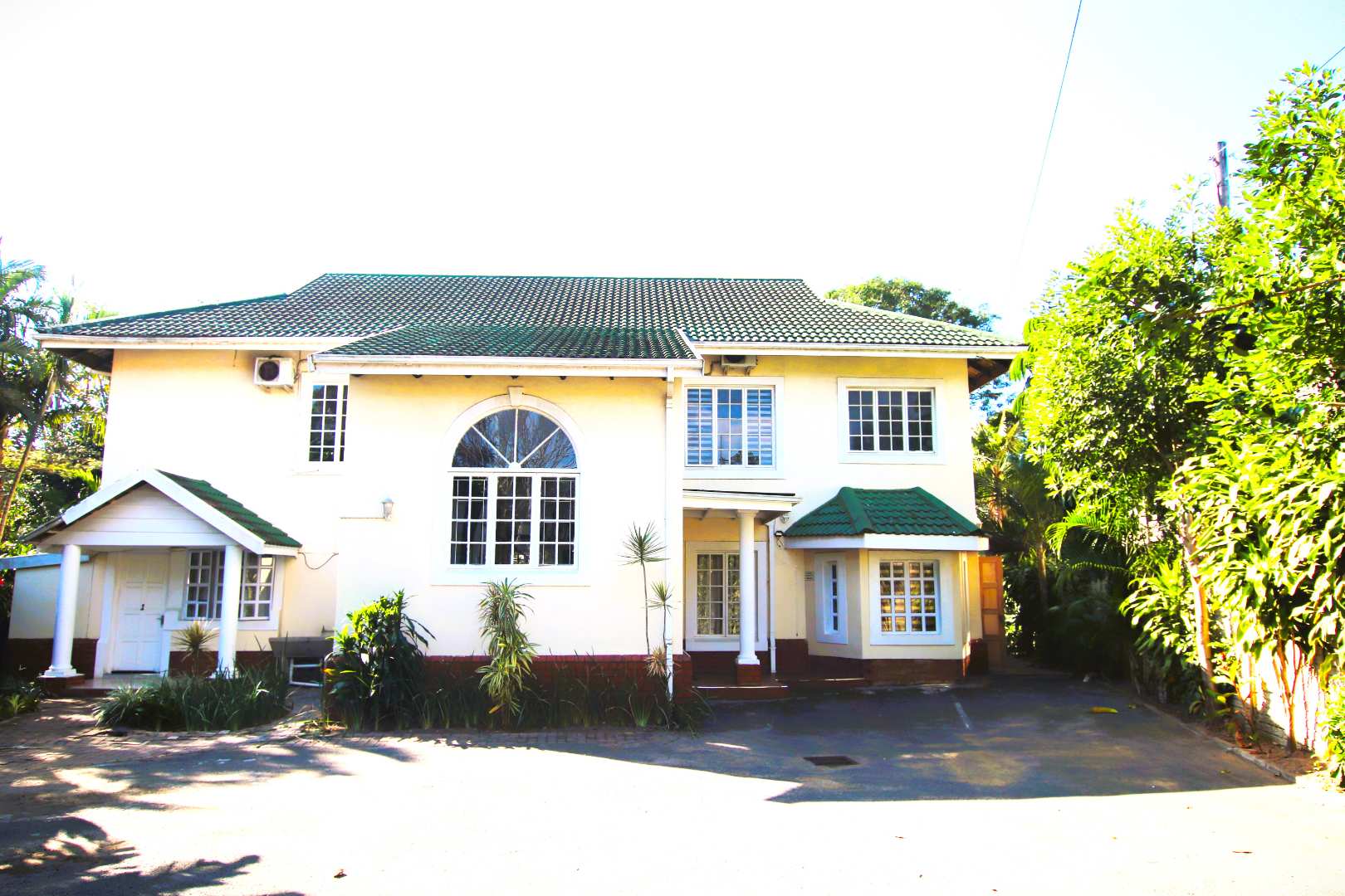 To Let 9 Bedroom Property for Rent in Mount Edgecombe KwaZulu-Natal