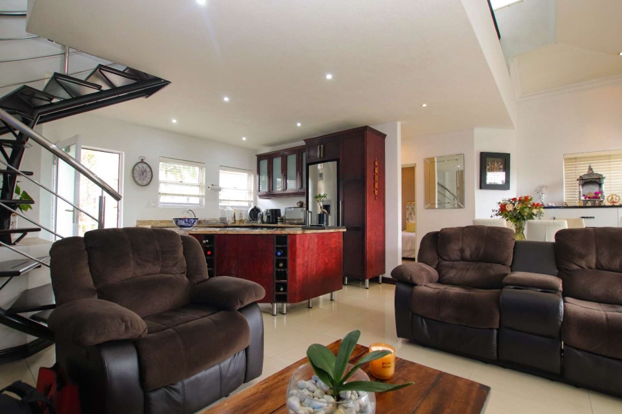 2 Bedroom Property for Sale in La Lucia KwaZulu-Natal