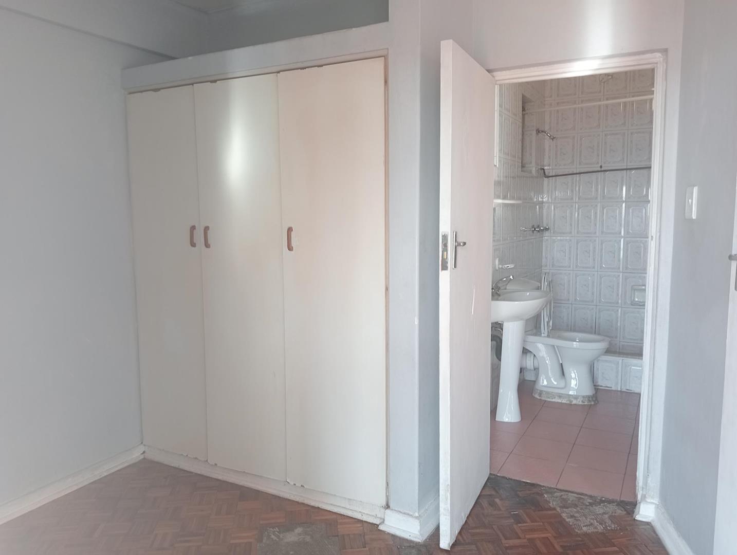 2 Bedroom Property for Sale in Durban Central KwaZulu-Natal