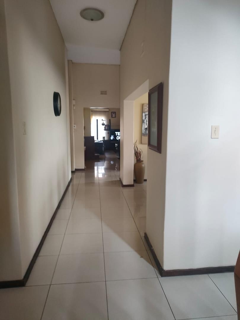 6 Bedroom Property for Sale in Empangeni KwaZulu-Natal