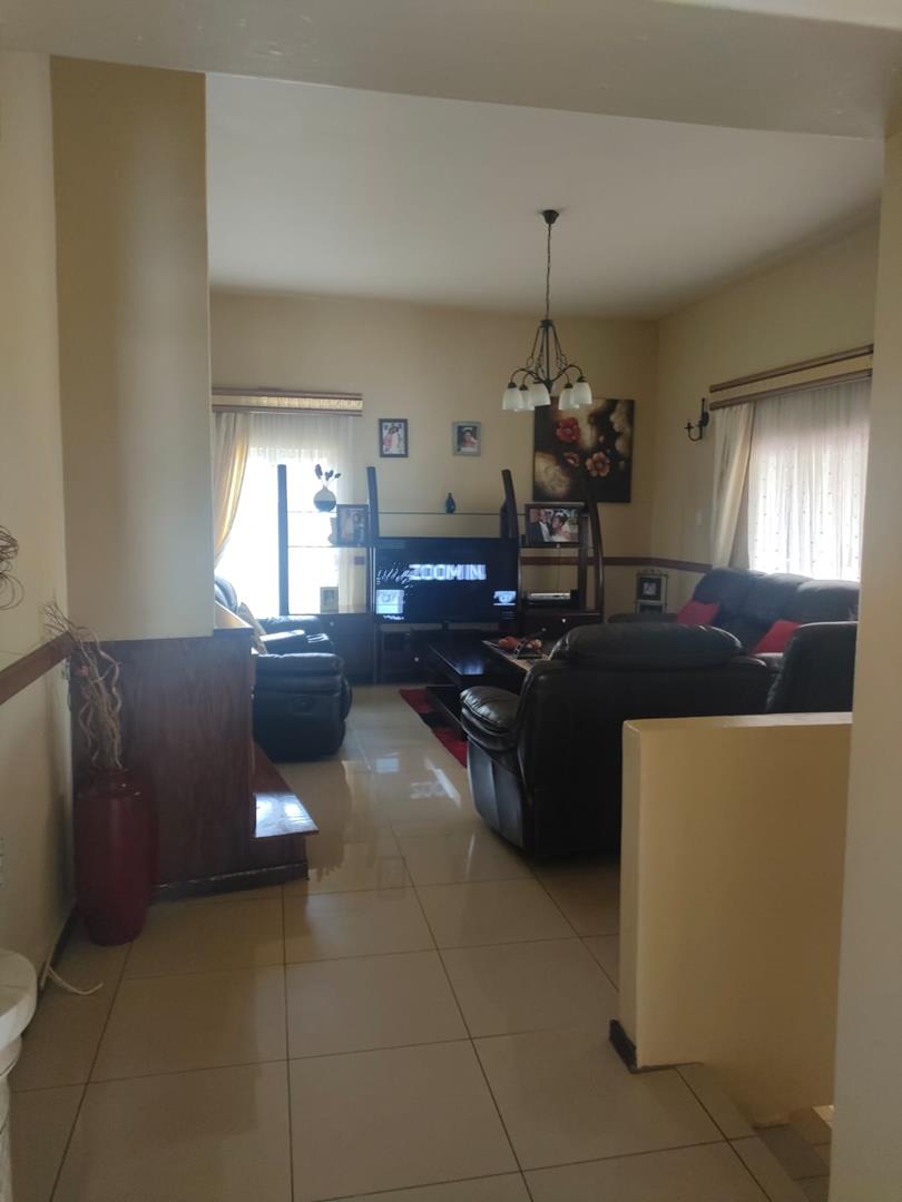 6 Bedroom Property for Sale in Empangeni KwaZulu-Natal