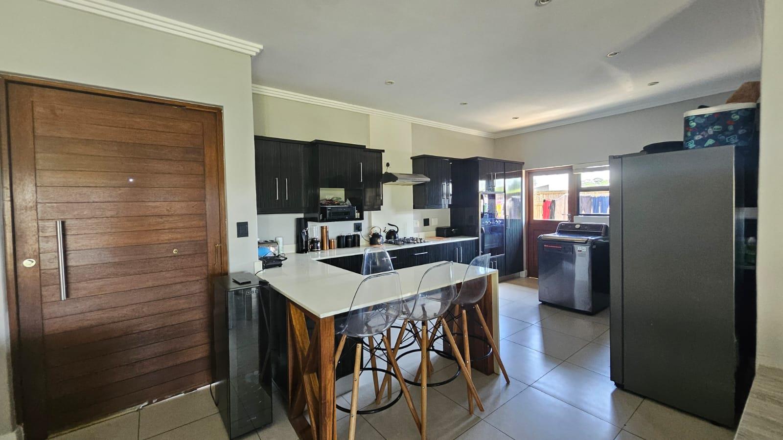 5 Bedroom Property for Sale in Palm Lakes Estate KwaZulu-Natal