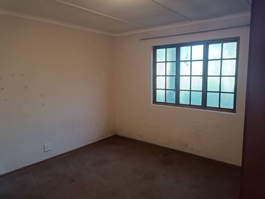 To Let 6 Bedroom Property for Rent in Westgate KwaZulu-Natal