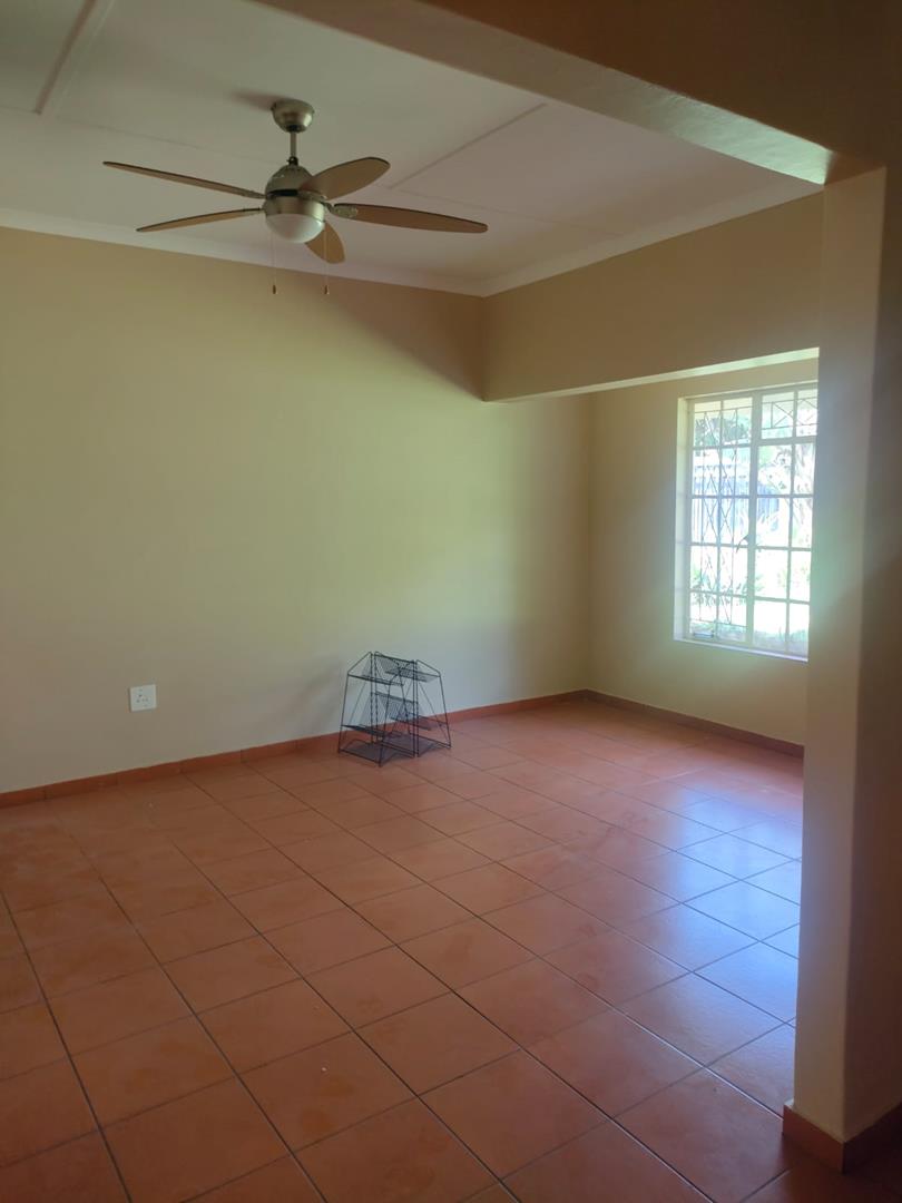 6 Bedroom Property for Sale in Kildare KwaZulu-Natal