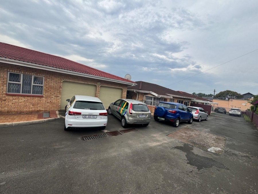 3 Bedroom Property for Sale in Queensburgh KwaZulu-Natal