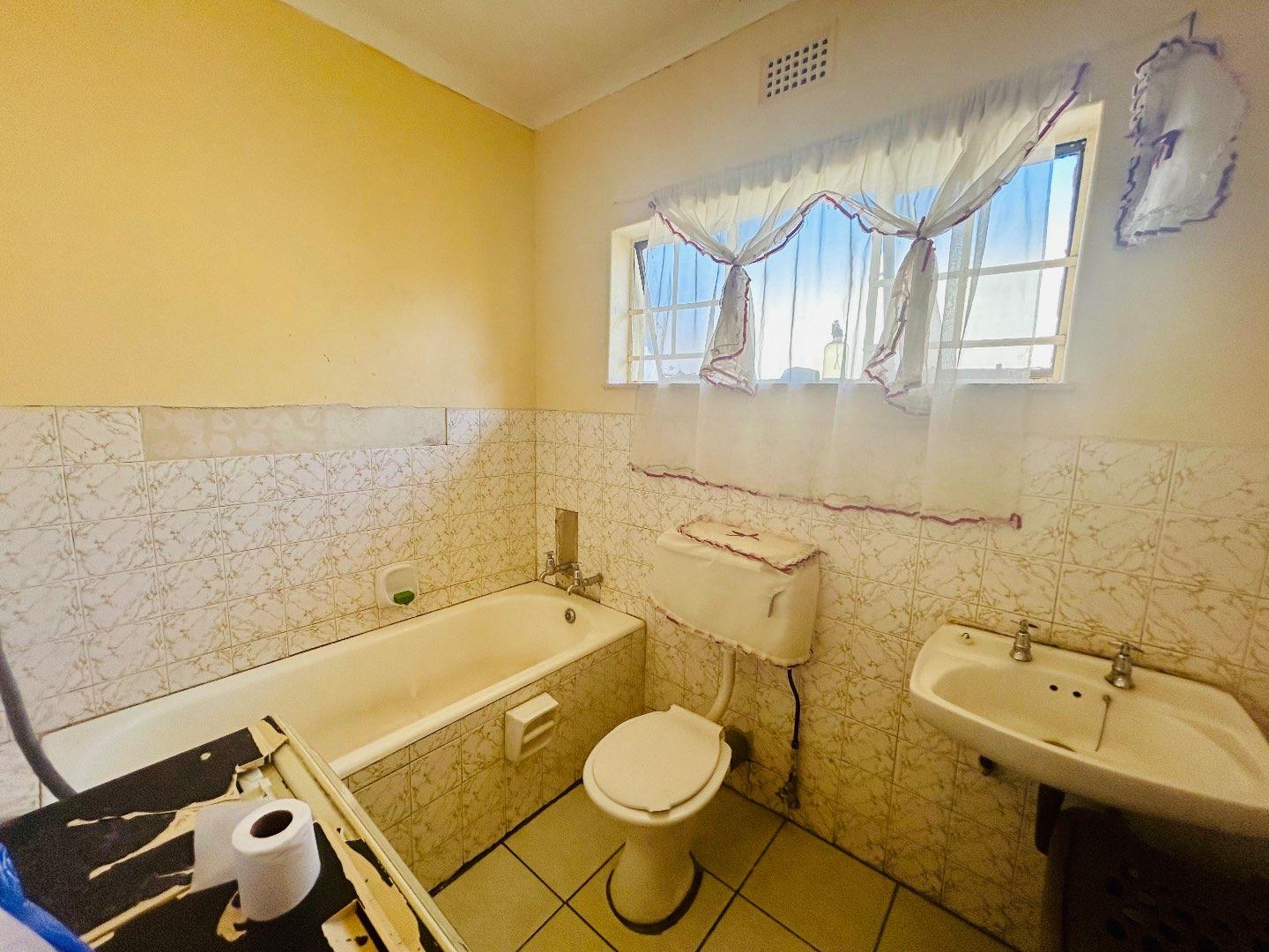 5 Bedroom Property for Sale in Vryheid KwaZulu-Natal