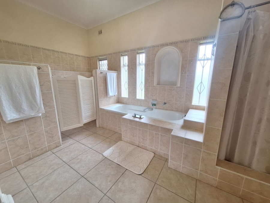 To Let 1 Bedroom Property for Rent in Waterfall KwaZulu-Natal