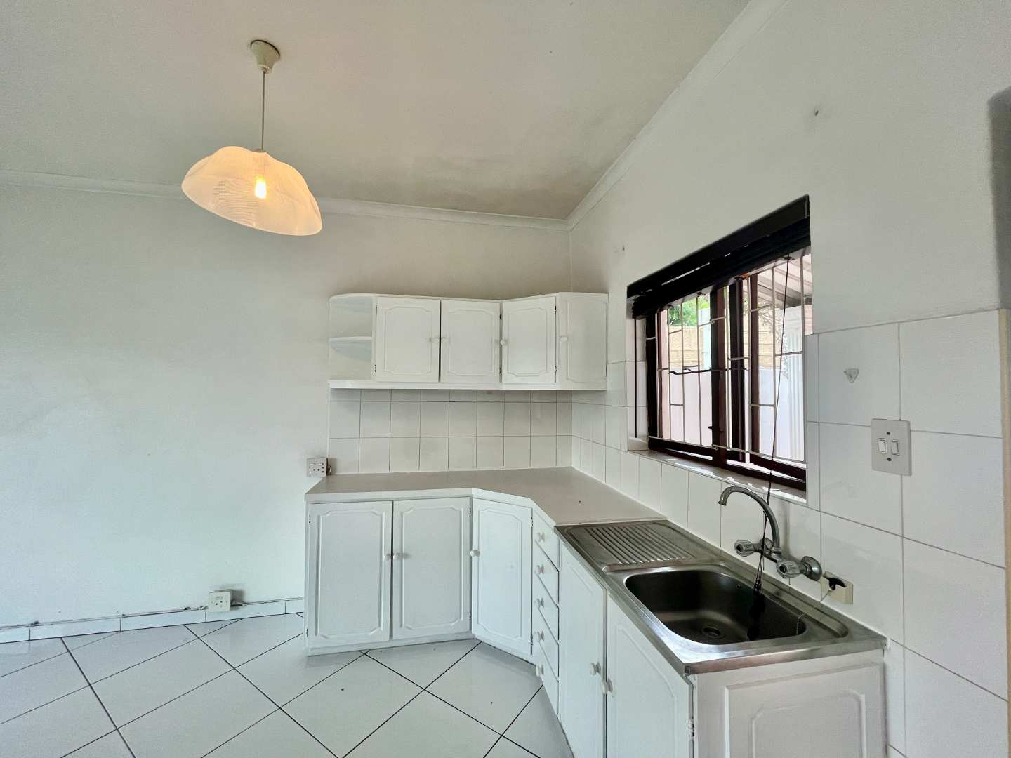 To Let 1 Bedroom Property for Rent in Sunningdale KwaZulu-Natal
