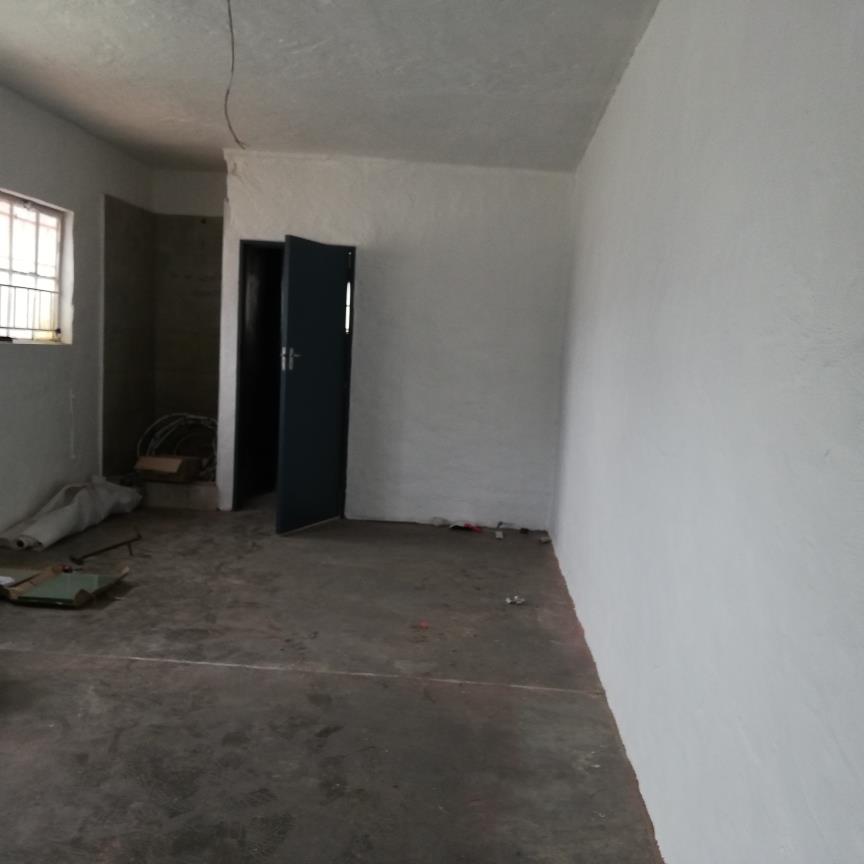 To Let commercial Property for Rent in Mountain Ridge KwaZulu-Natal