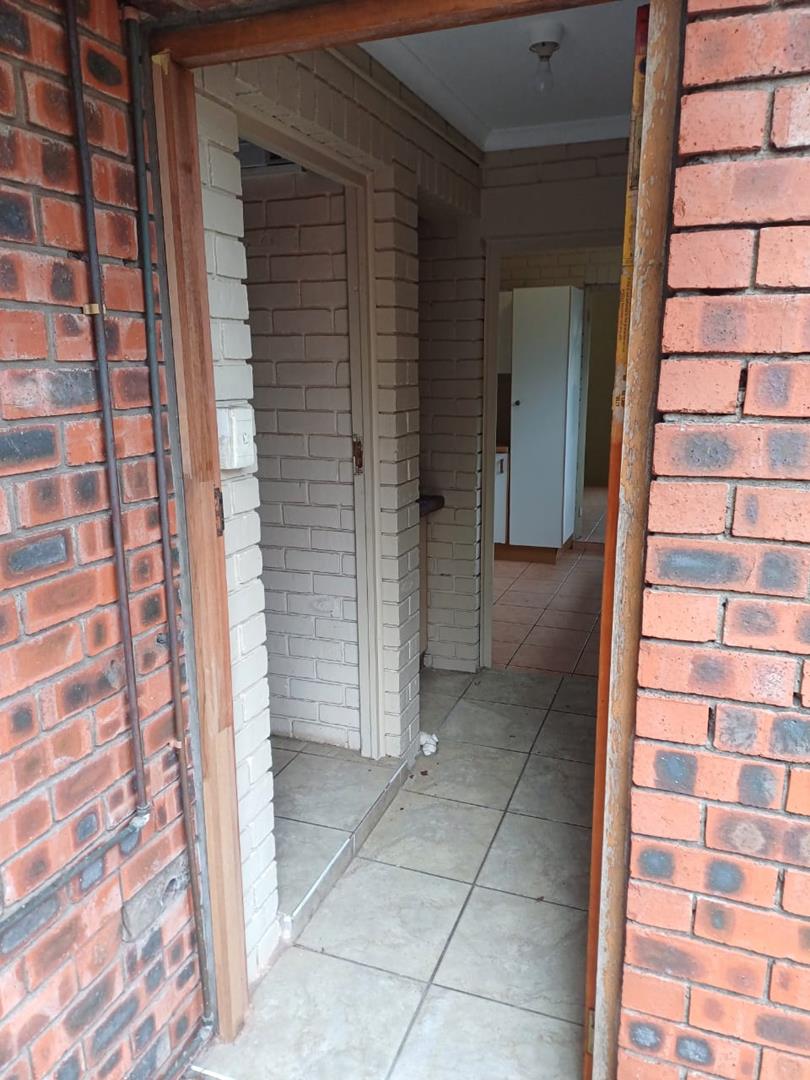 To Let 1 Bedroom Property for Rent in Meer En See KwaZulu-Natal