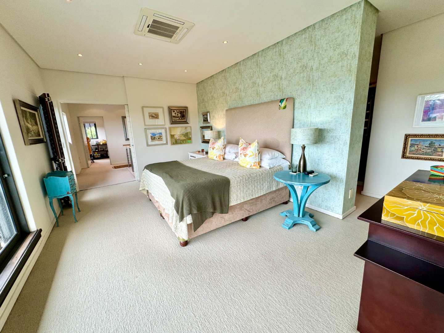 To Let 4 Bedroom Property for Rent in Umhlanga KwaZulu-Natal